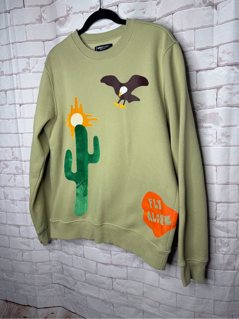 Roku Studio Desert Graphic Sweatshirt | Size Large - Picture 2 of 7